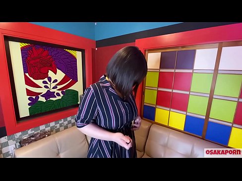 ❤️ Japanesch Cutie mat groussen Titten masturbéiert mat Sexspillsaachen an huet en Orgasmus. Si schwätzt an engem Interview iwwer hir fucking Erfahrung. Riesen Titten an haare Muschi krauchen haart. Osakaporn ☑  Sex bei eis lb.tube-sexer.ru ❌️